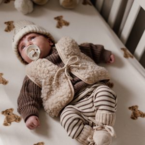 Newborn wollen vestje
